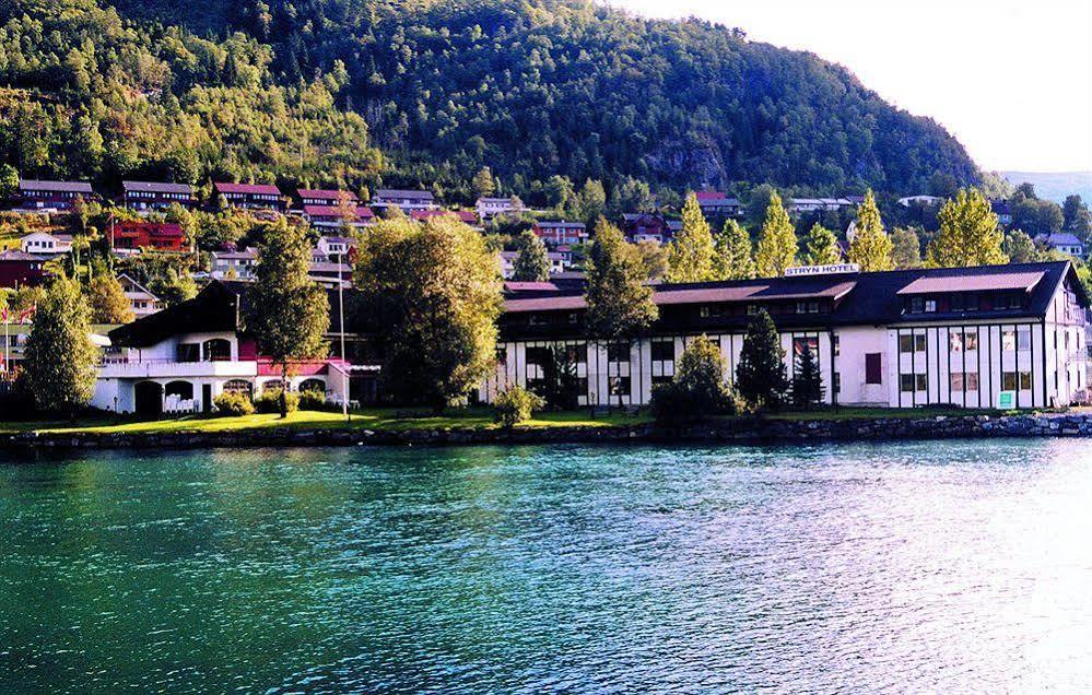 Visnes Hotel Stryn Bagian luar foto