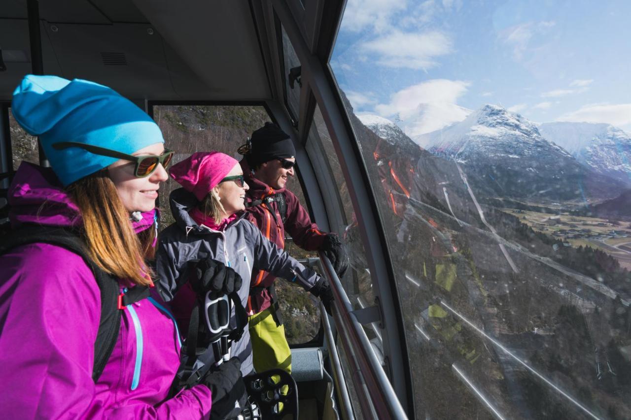 Visnes Hotel Stryn Bagian luar foto